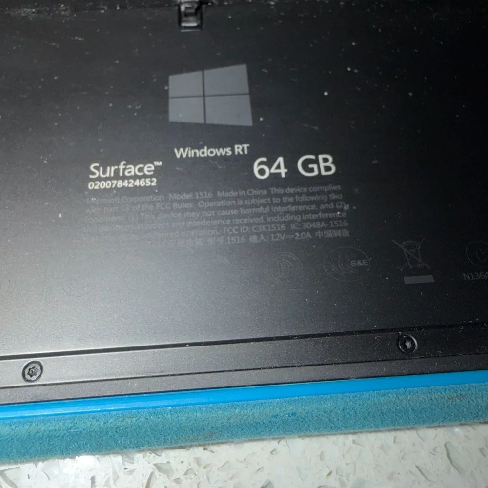 Microsoft Surface RT model 1516 for parts not working Blue Tablet‎